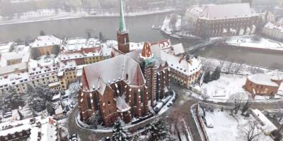 Ostrow-Tumski-Zima-Dron-OlekP