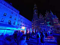 Architektura światła i pamięci. Trzydniowy spektakl video mappingu „Serce Miasta” na wrocławskim Ratuszu Wrocław wroclaw video mapping 20260614 224223-16