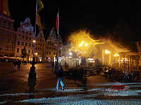 Architektura światła i pamięci. Trzydniowy spektakl video mappingu „Serce Miasta” na wrocławskim Ratuszu Wrocław wroclaw video mapping 20260614 230513-20