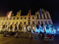 Architektura światła i pamięci. Trzydniowy spektakl video mappingu „Serce Miasta” na wrocławskim Ratuszu Wrocław wroclaw video mapping 20260614 230659-23